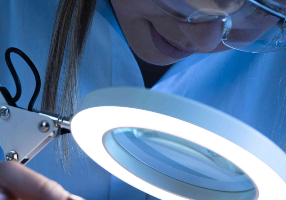 Work as a fitter - production worker, inductive components department NEOTECH.pl