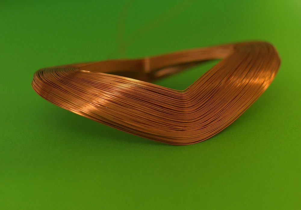 NEOTECH - Manufacturer of inductive components: coils and chokes, RFID components. Wire components. Manufacturer of machines and devices. SMD inductors, automatic assembly | SMD inductors for automatic pick-and-place assembly, with applied SMT adhesive dots, stable transport and positioning of inductive components in modern SMD electronics production processes | NEOTECH - Manufacturer of inductive components. Coils, Chokes, Antennas, Heaters, Transformers. www.neotech.pl/induction | SMD inductors, automatic assembly | Induction Coil