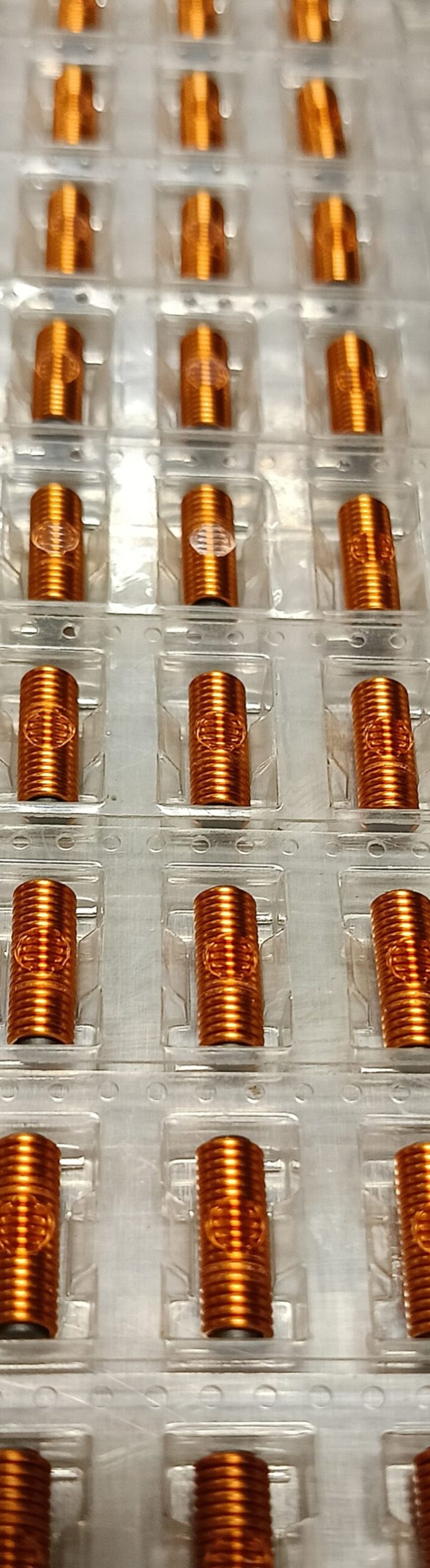 NEOTECH - Manufacturer of inductive components. Coils, Cylindrical chokes, Antennas, Heaters, Transformers. www.neotech.pl/indukcyjne/en | packing | packaging