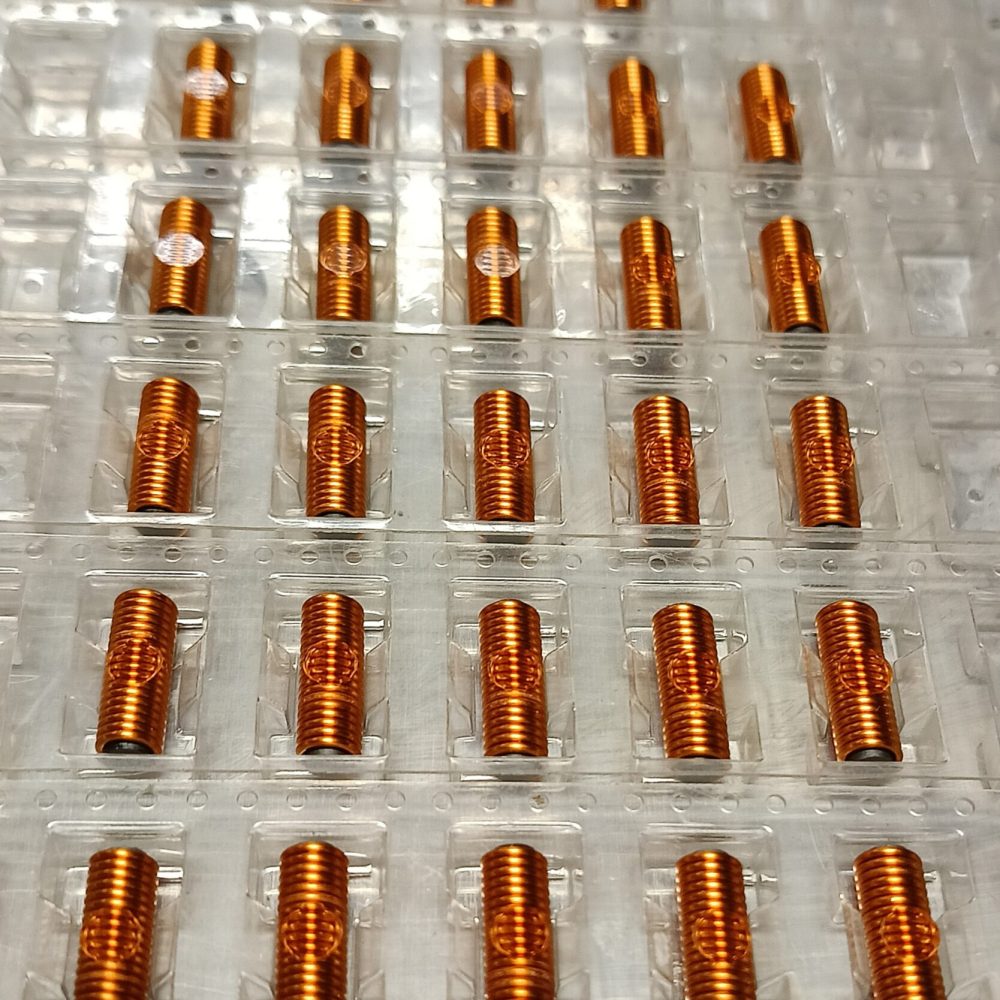 NEOTECH - Manufacturer of inductive components. Coils, Cylindrical chokes, Antennas, Heaters, Transformers. www.neotech.pl/indukcyjne/en | packing | packaging