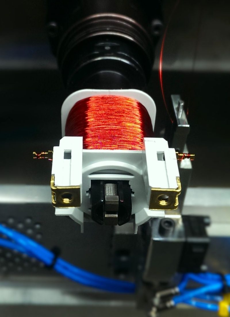 Coil winding as a technological process – details of wire routing, layer control and operation of the machine for the production of inductive components | NEOTECH