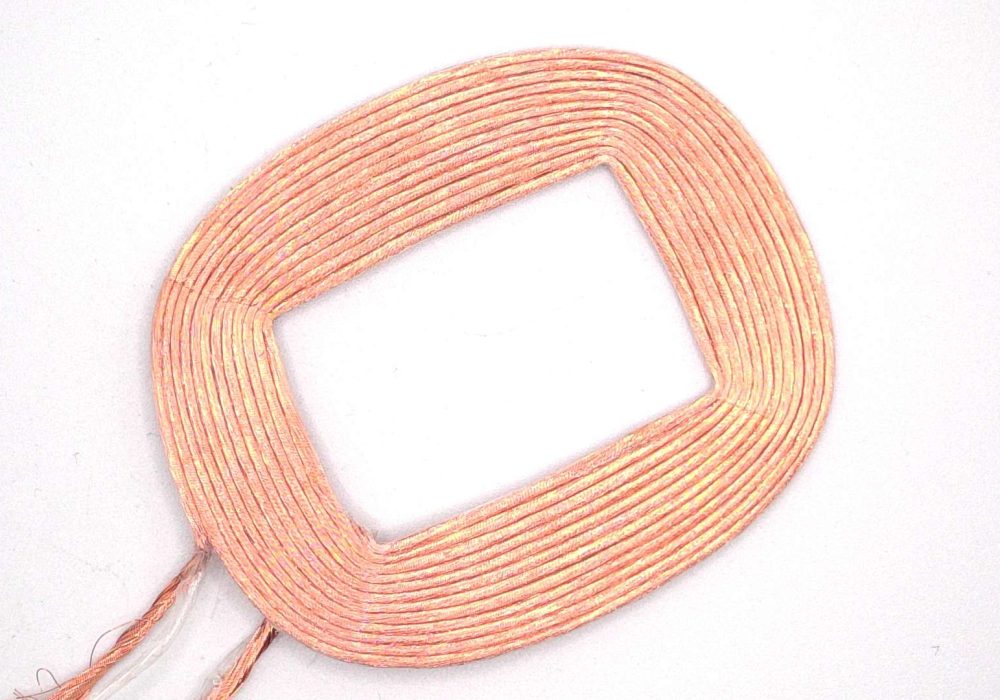 NEOTECH - Manufacturer of inductive components: coils and chokes, RFID components. Wire components. Manufacturer of machines and devices. SMD inductors, automatic assembly | SMD inductors for automatic pick-and-place assembly, with applied SMT adhesive dots, stable transport and positioning of inductive components in modern SMD electronics production processes | NEOTECH - Manufacturer of inductive components. Coils, Chokes, Antennas, Heaters, Transformers. www.neotech.pl/induction | SMD inductors, automatic assembly | Induction Coil