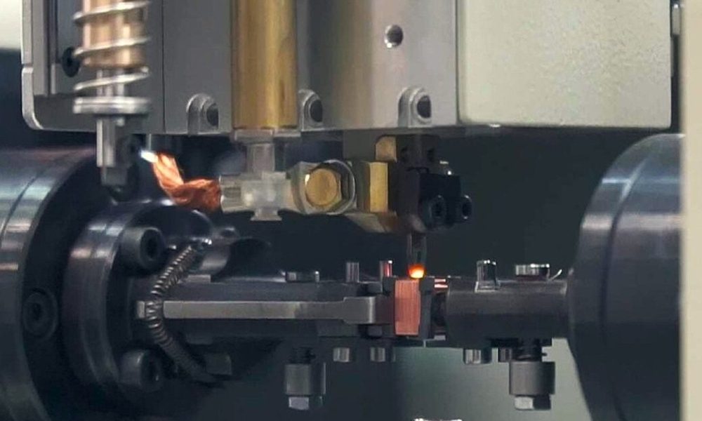 Unusual Operations and Processes for Industry - NEOTECH offers specialized services: thermocompression, tinning, UV bonding, assembly, and coil winding. We implement unconventional processes for the industry. Thermocompression