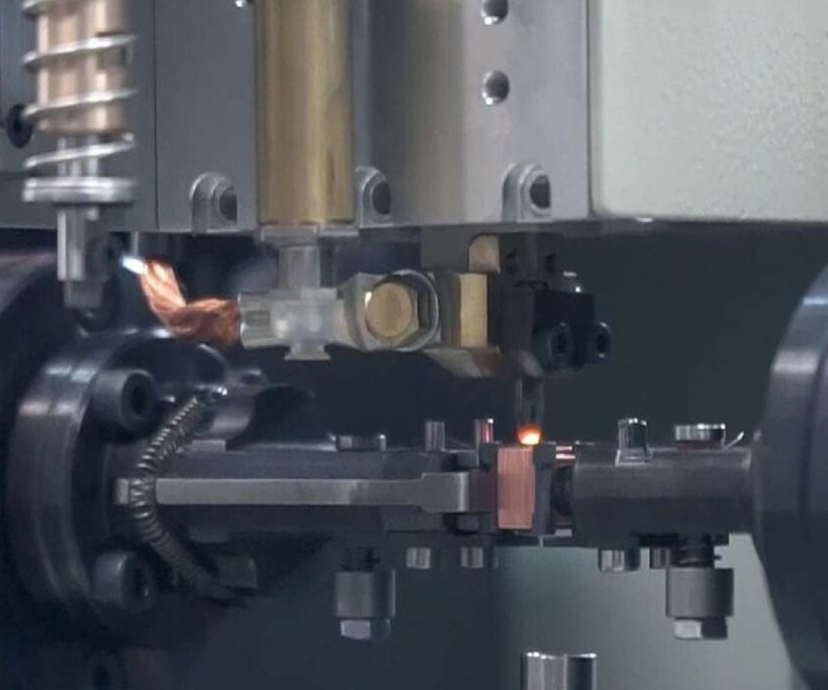 NEOTECH - Producent podzespołów indukcyjnych. Cewki, Dławiki, Anteny, Grzałki, Transformatory. www.neotech.pl/indukcyjne | Usługi