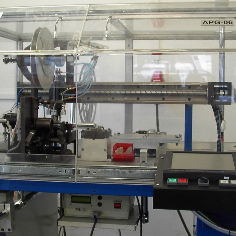 Machines, Devices, Automation, Modernization. BLDC motors, www.neotech.pl | APG-06 universal automated measuring and packaging machine