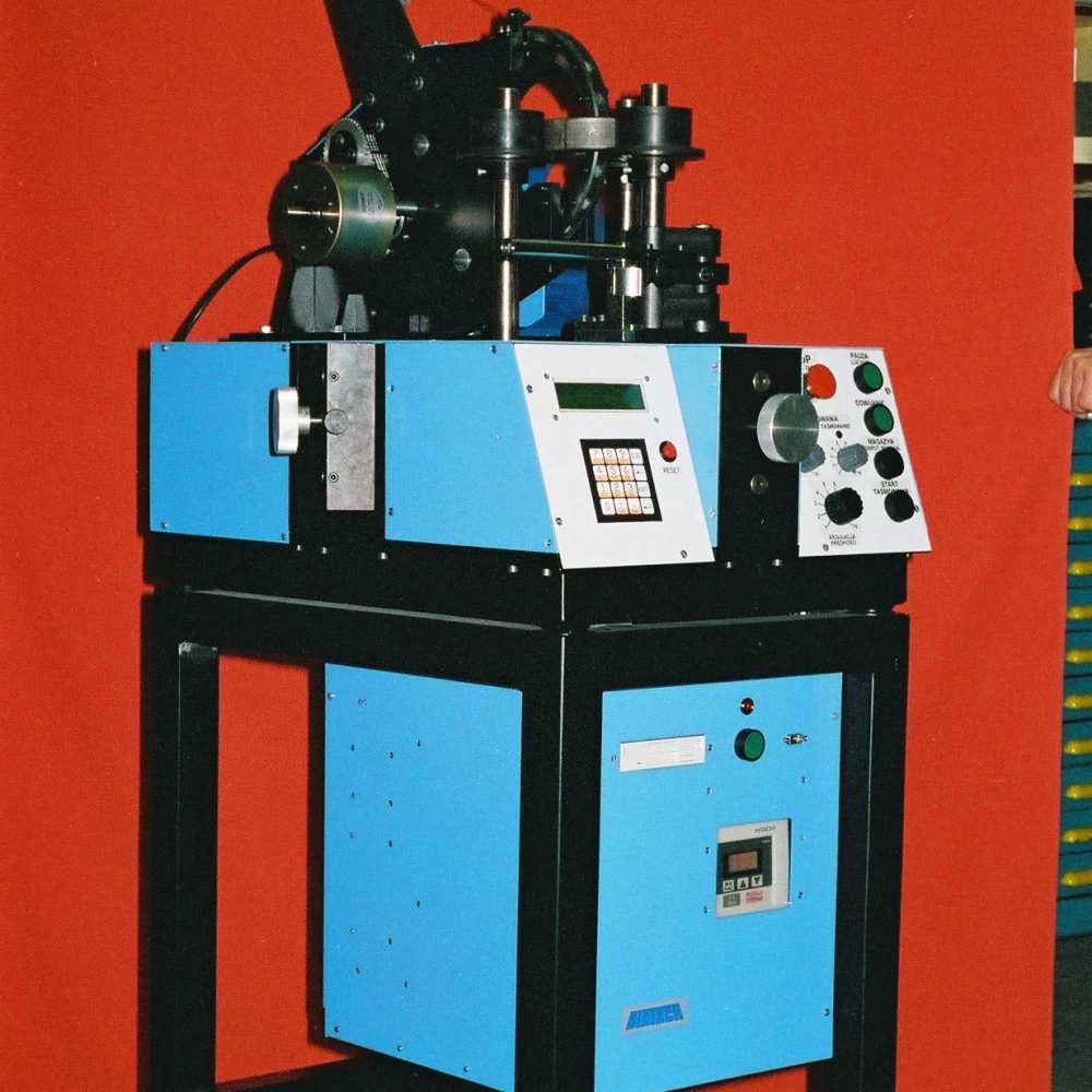 Machines, Devices, Automation, Modernization www.neotech.pl | Toroid taping machine