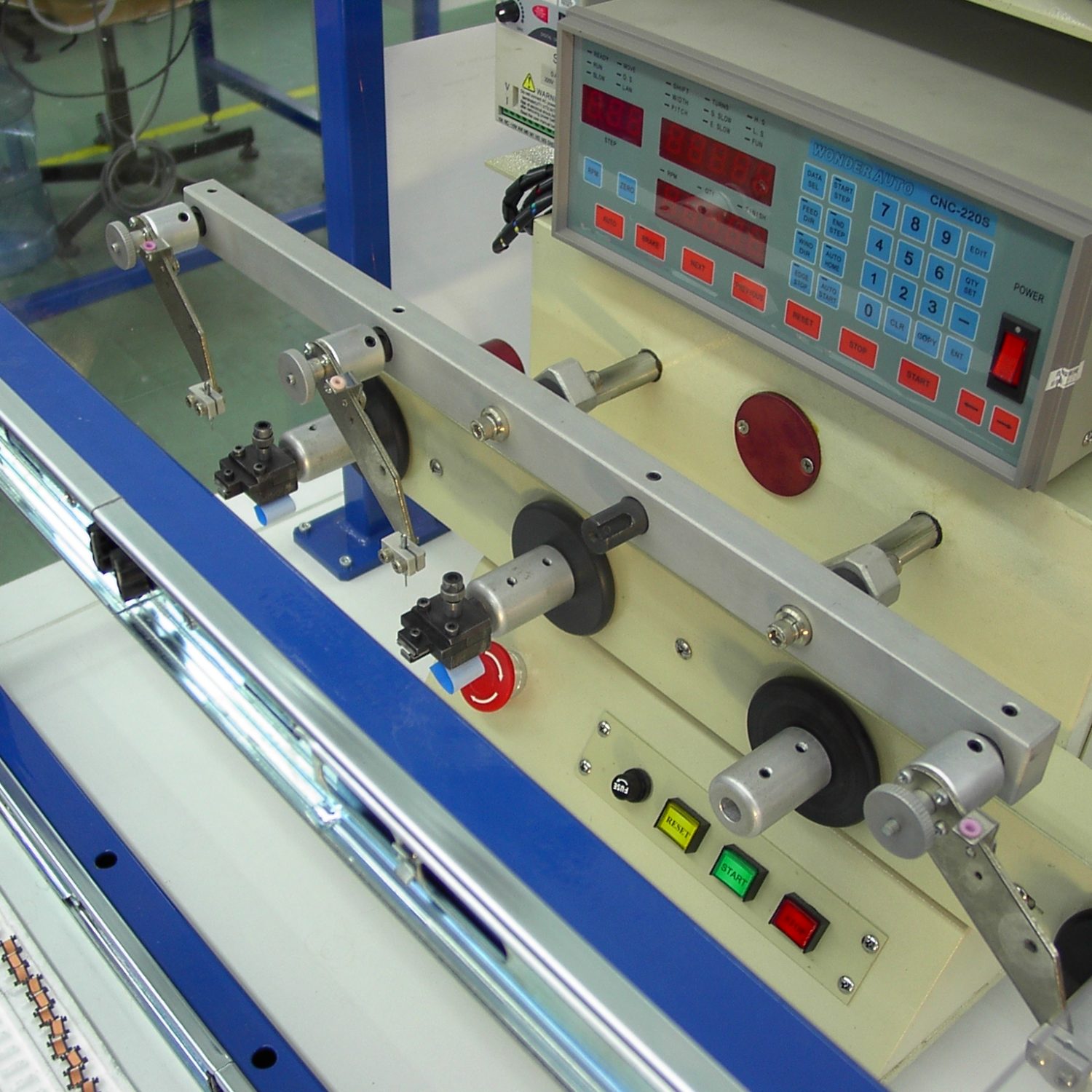 Machines, Devices, Automation, Modernization www.neotech.pl | CNW-150 WindER - WINDING MACHINE