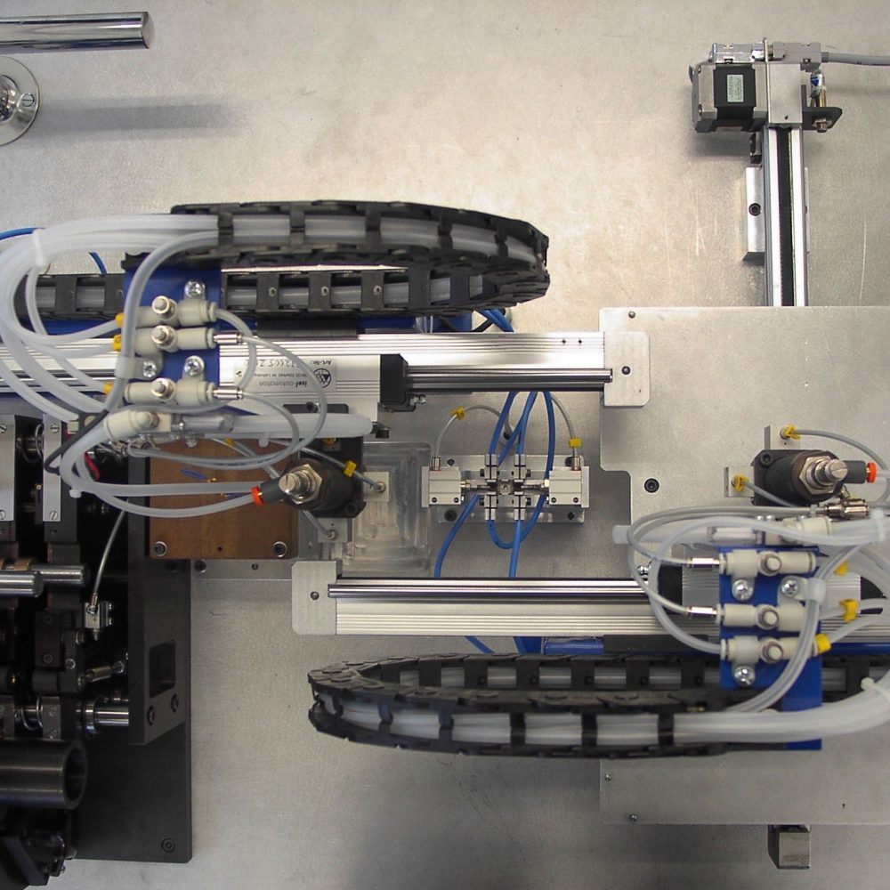 Machines, Devices, Automation, Modernization. BLDC motors, www.neotech.pl | APG-04 automated measuring and packaging machine