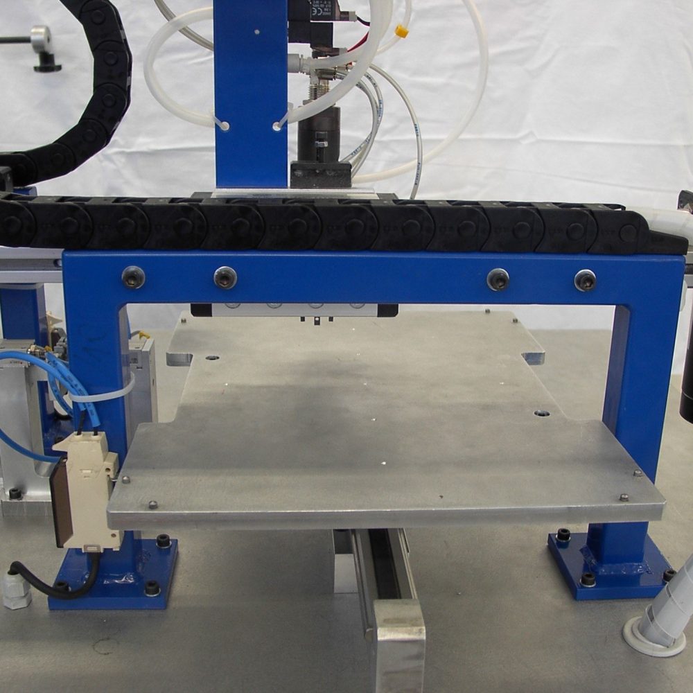 Machines, Devices, Automation, Modernization. BLDC motors, www.neotech.pl | APG-04 automated measuring and packaging machine