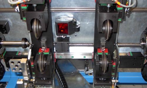 Machines, Devices, Automation, Modernization. BLDC motors, www.neotech.pl | AZB-01 tool - device for crimping flanges