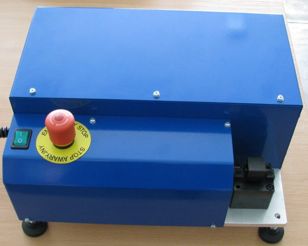 Machines, Devices, Automation, Modernization. BLDC motors, www.neotech.pl | SWR-DZ device for pull out force testing