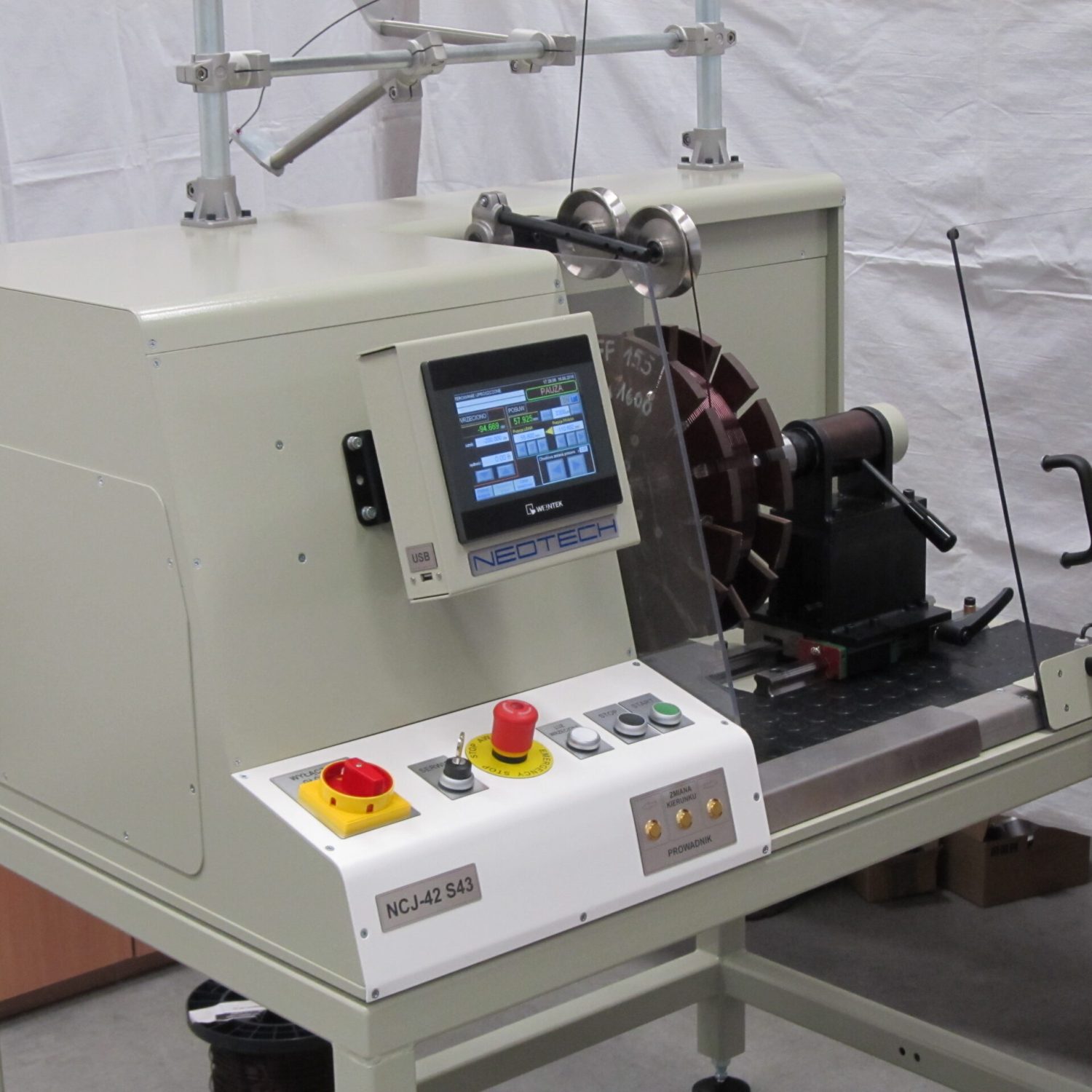 NEOTECH Machines, Robots, Automation, Industrial Robotization, Devices, Modernization, Winders. Winding Inductive Elements, Coils, Chokes, Transformers, RFID, Antennas. cobots, www.neotech.pl | NCJ-42 single spindle winder