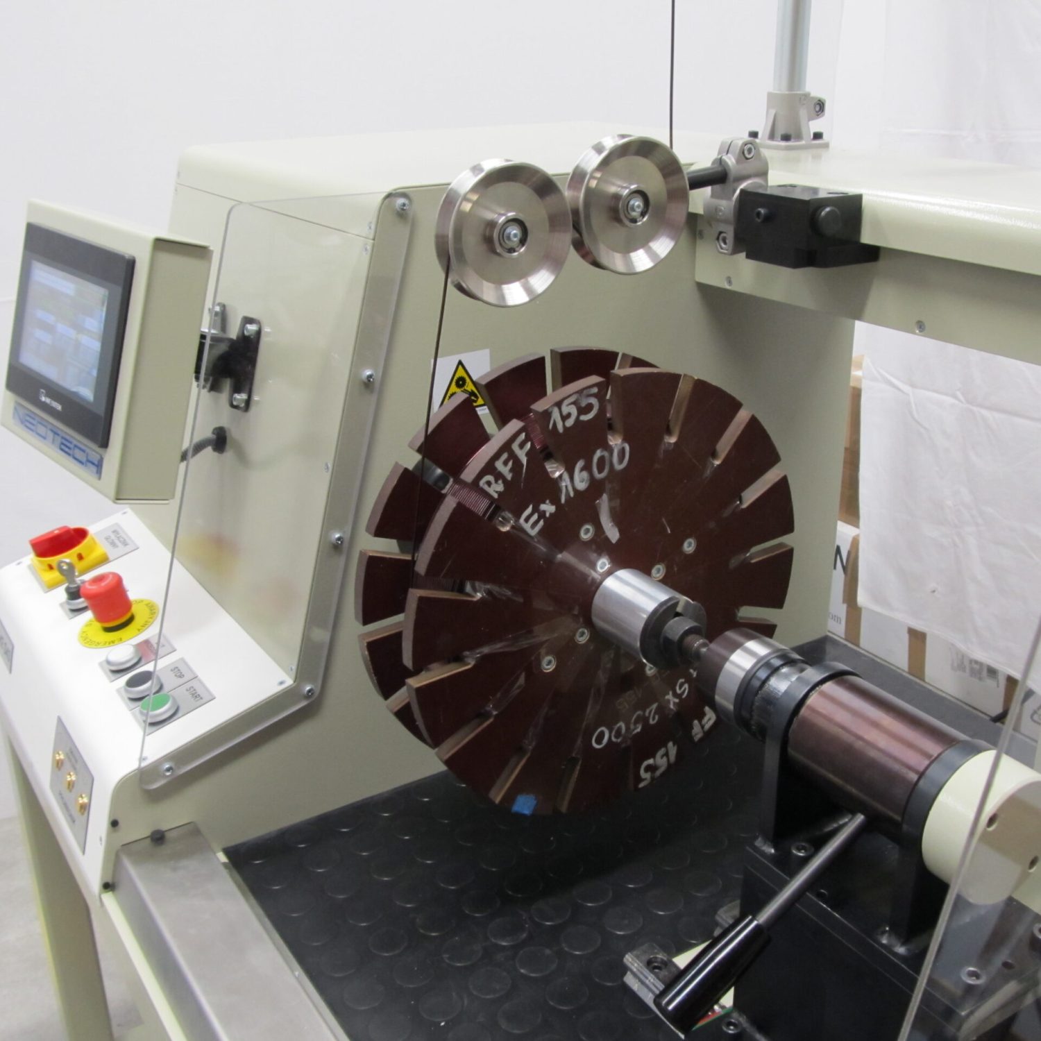 NEOTECH Machines, Robots, Automation, Industrial Robotization, Devices, Modernization, Winders. Winding Inductive Elements, Coils, Chokes, Transformers, RFID, Antennas. cobots, www.neotech.pl | NCJ-42 single spindle winder