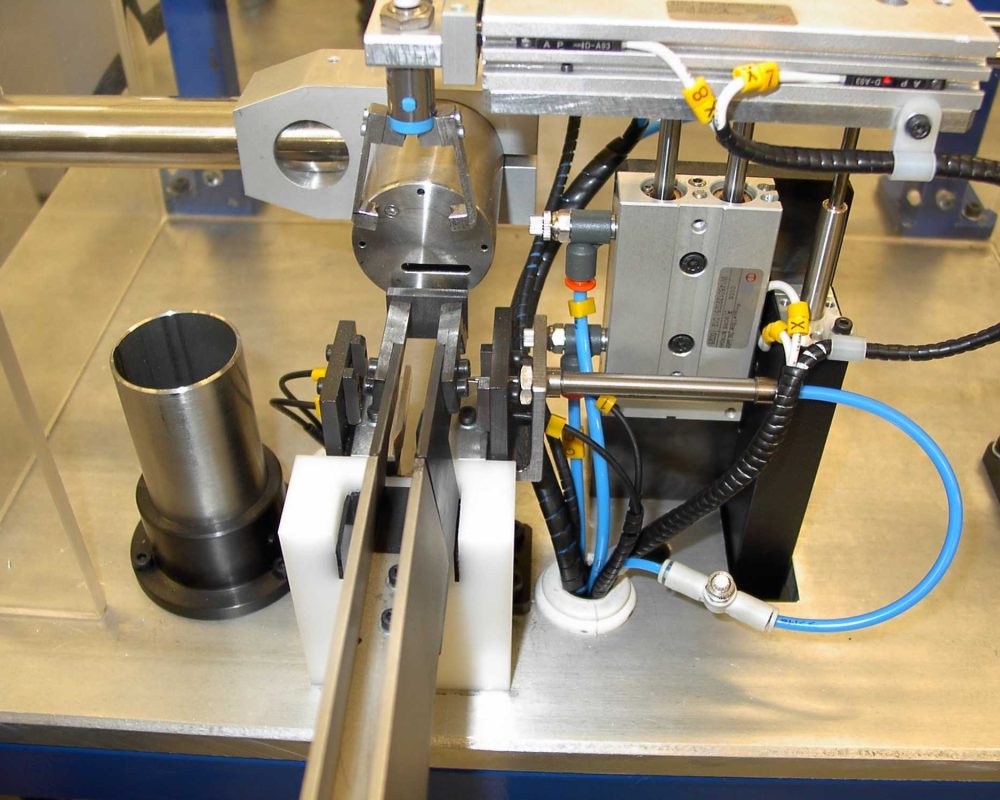 Machines, Devices, Automation, Modernization. BLDC motors, www.neotech.pl | UDN-01 printing device