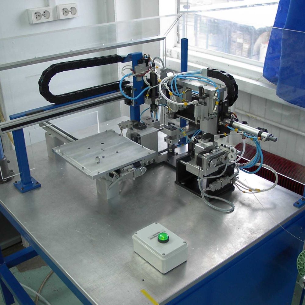 Machines, Devices, Automation, Modernization. BLDC motors, www.neotech.pl | Gluing devices | UPT-110 the device for application of thermo melting adhesion point