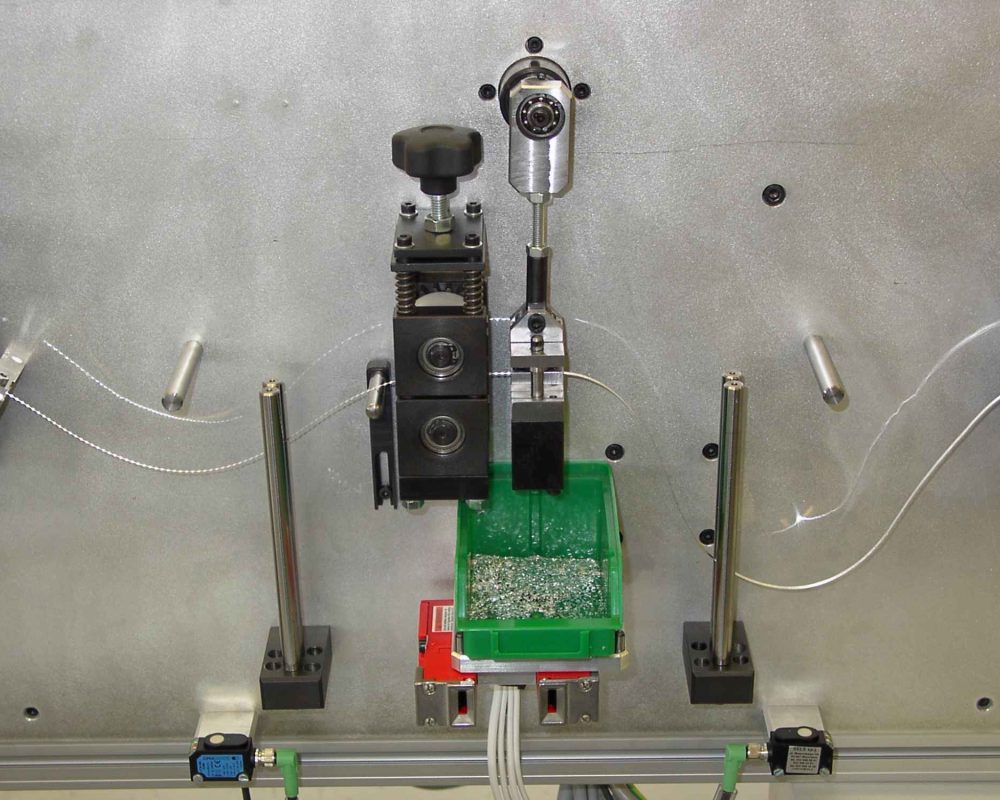 Machines, Devices, Automation, Modernization. BLDC motors, www.neotech.pl | UWT-01 cutting machine