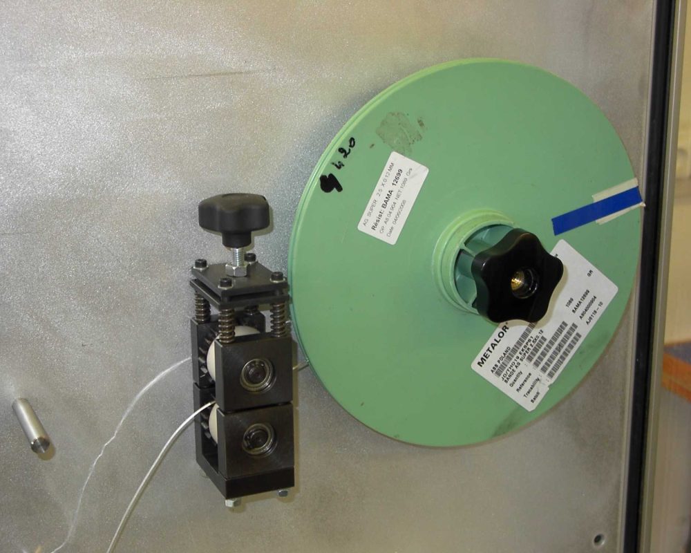 Machines, Devices, Automation, Modernization. BLDC motors, www.neotech.pl | UWT-01 cutting machine