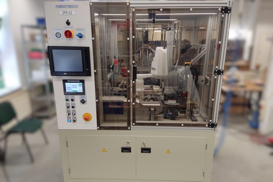 How is an industrial machine created? See the step-by-step process of designing, mechanical and electrical assembly of production, assembly and packaging machines. NEOTECH – automation, robotics, custom machines, technological lines. www.neotech.pl/en