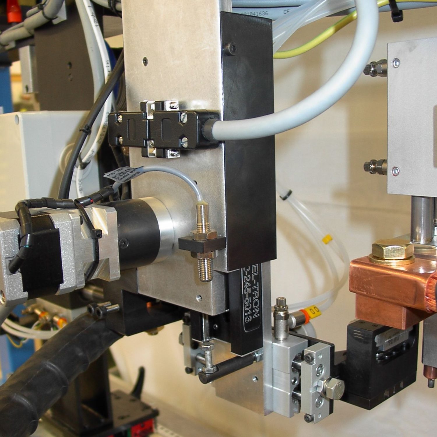 NEOTECH Machines, Robots, Automation, Industrial Robotization, Devices, Modernization, Winders. Winding Inductive Elements, Coils, Chokes, Transformers, RFID, Antennas. cobots, www.neotech.pl | NCJ-42 single spindle winder