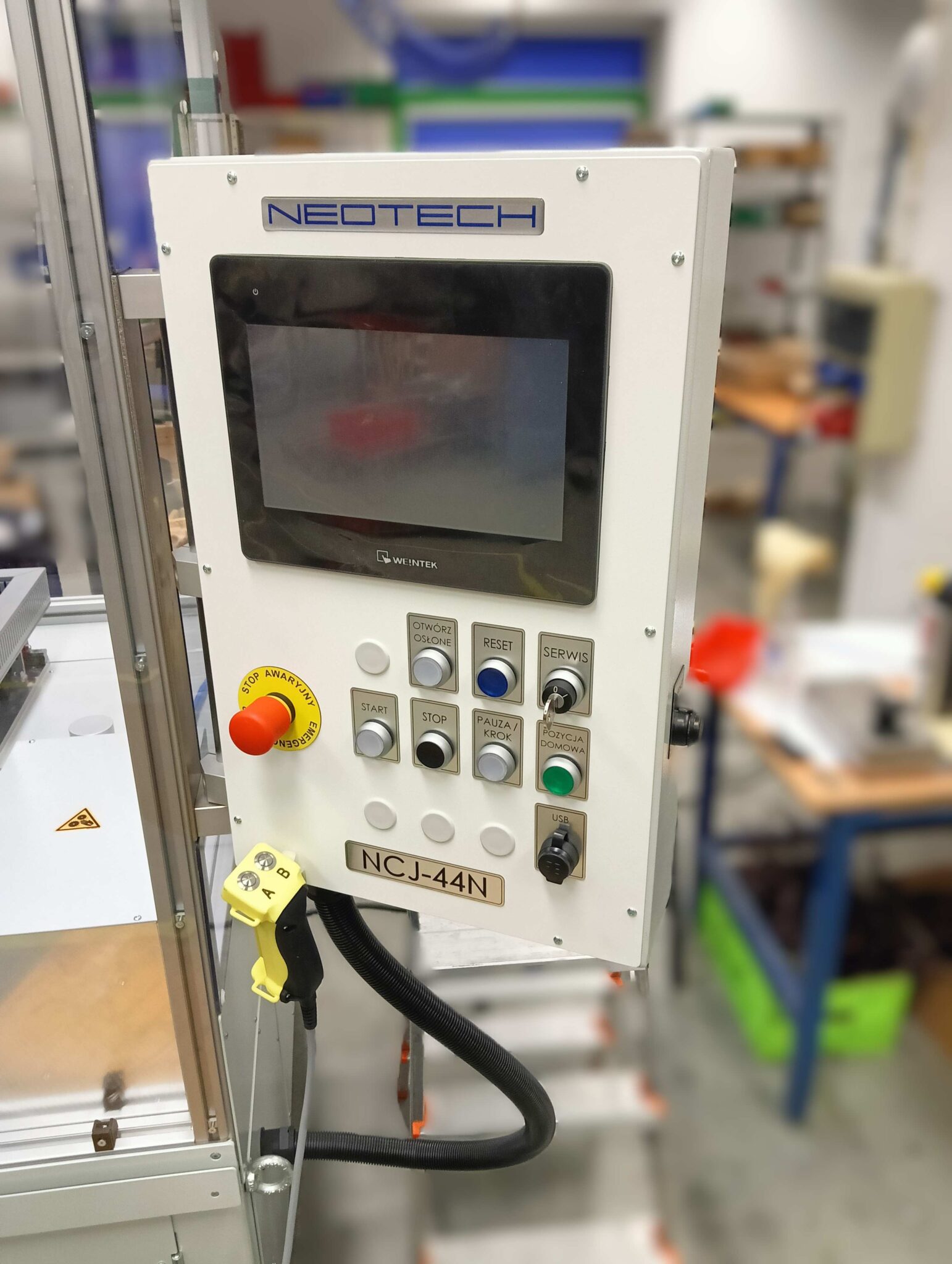 Maszyny, Urządzenia, Automatyzacja, Modernizacja. Silniki BLDC, www.neotech.pl | NCJ-44N Nawijarka