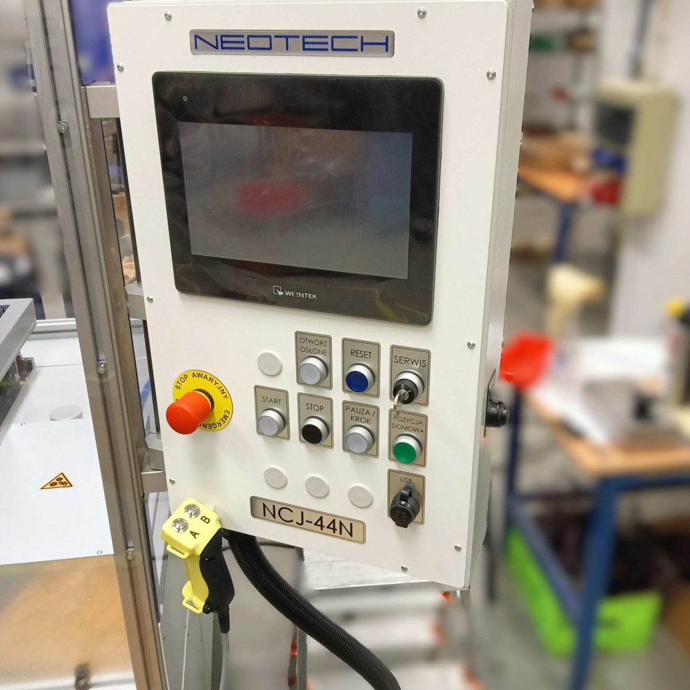 Maszyny, Urządzenia, Automatyzacja, Modernizacja. Silniki BLDC, www.neotech.pl | NCJ-44N Nawijarka