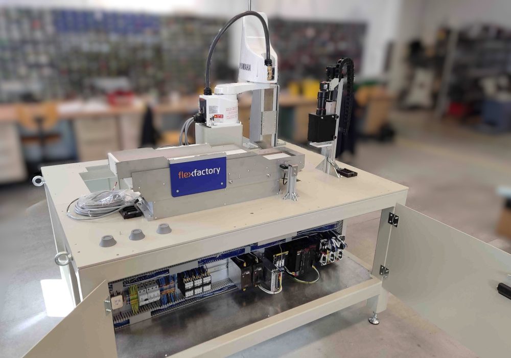 Jak powstaje maszyna przemysłowa? Zobacz krok po kroku proces projektowania, montażu mechanicznego i elektrycznego maszyn produkcyjnych, montażowych i pakujących. NEOTECH – automatyzacja, robotyzacja, maszyny na zamówienie, linie technologiczne. www.neotech.pl